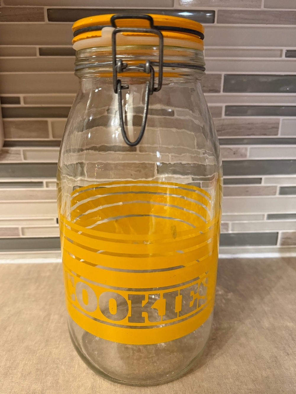 Vintage 1970s Italian Glass Cookie Jar 3 Liters Yellow Retro Stencil Wire Closur